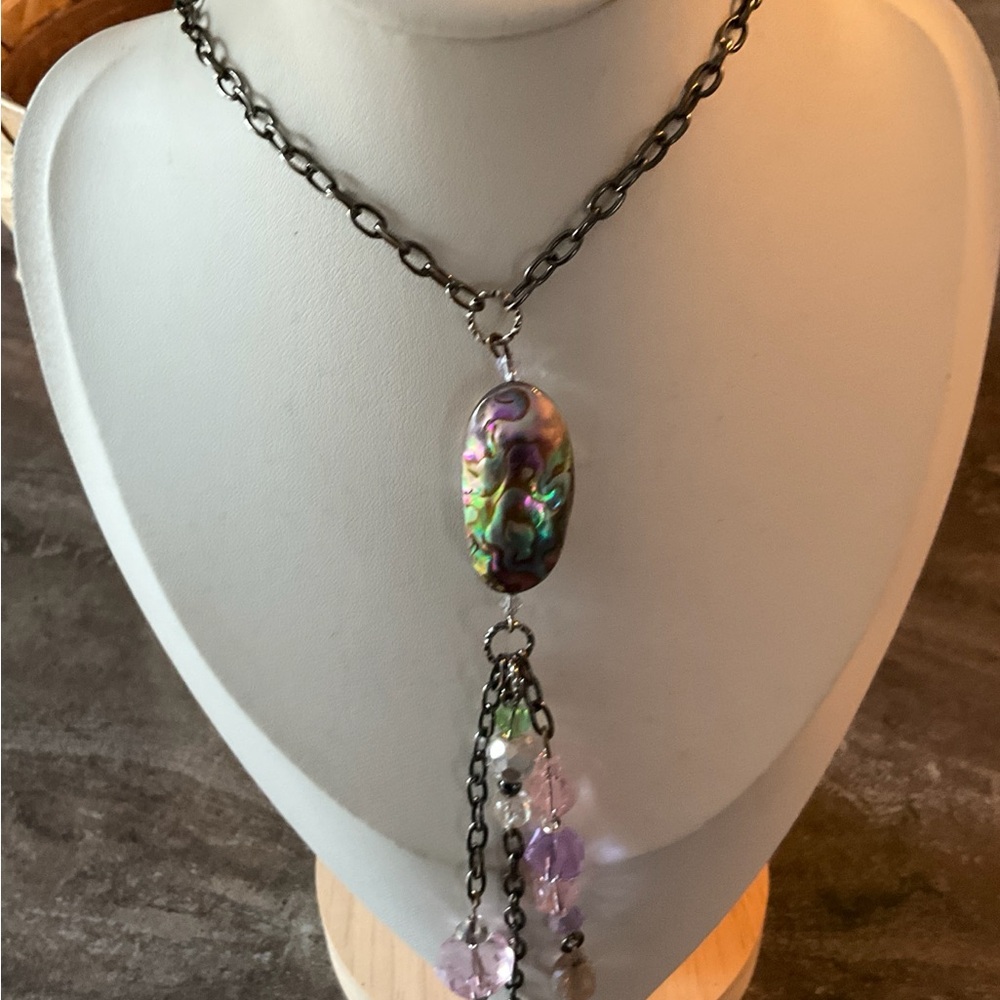 Spectacular Iridescant Necklace